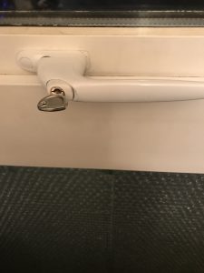 Window handle lock 